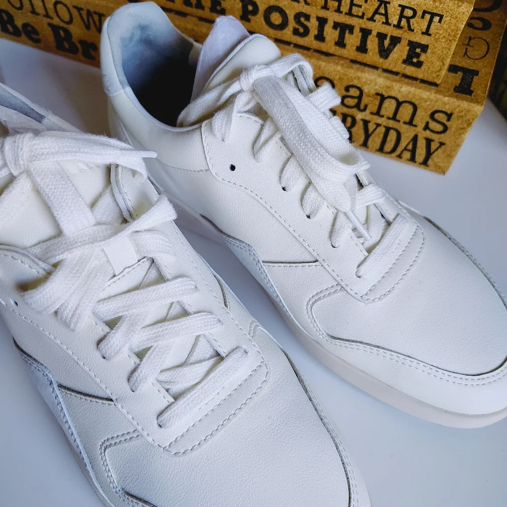 Everlane releather court